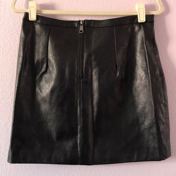 New black BBWM Woman Collection mini skirt - Picture 6 of 8